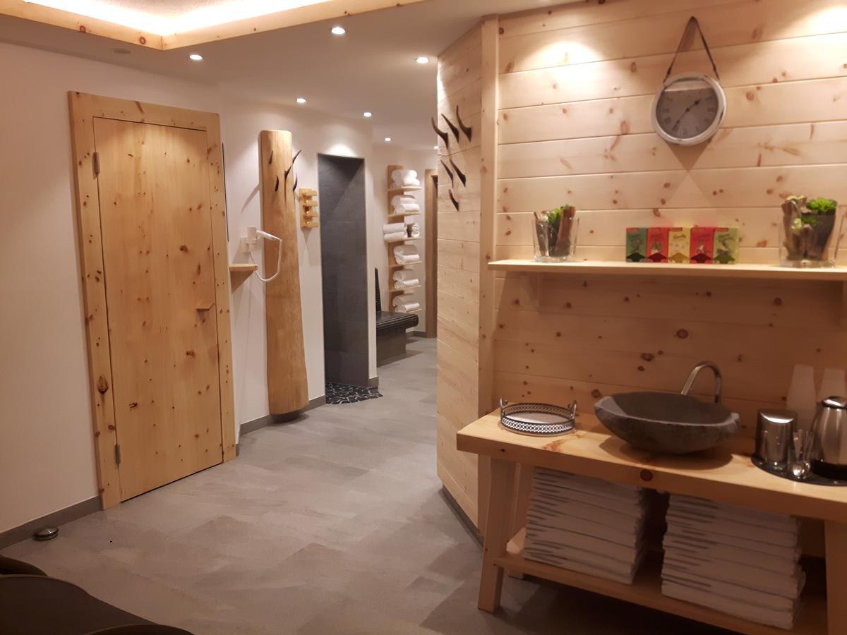 Studio Hochzillertal Mit Sauna & E-Ladestation Appartement Ried im Zillertal Buitenkant foto