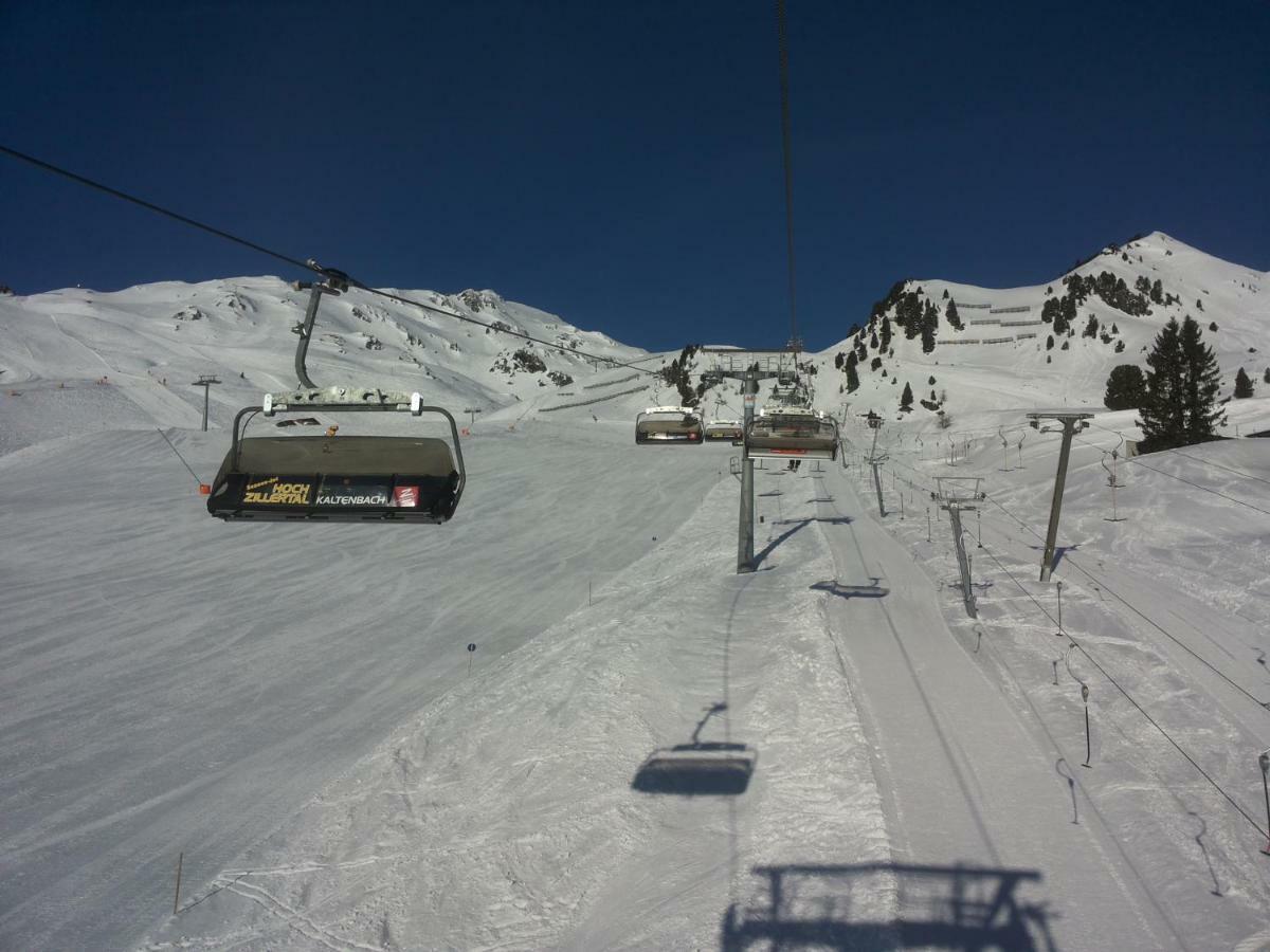 Studio Hochzillertal Mit Sauna & E-Ladestation Appartement Ried im Zillertal Buitenkant foto